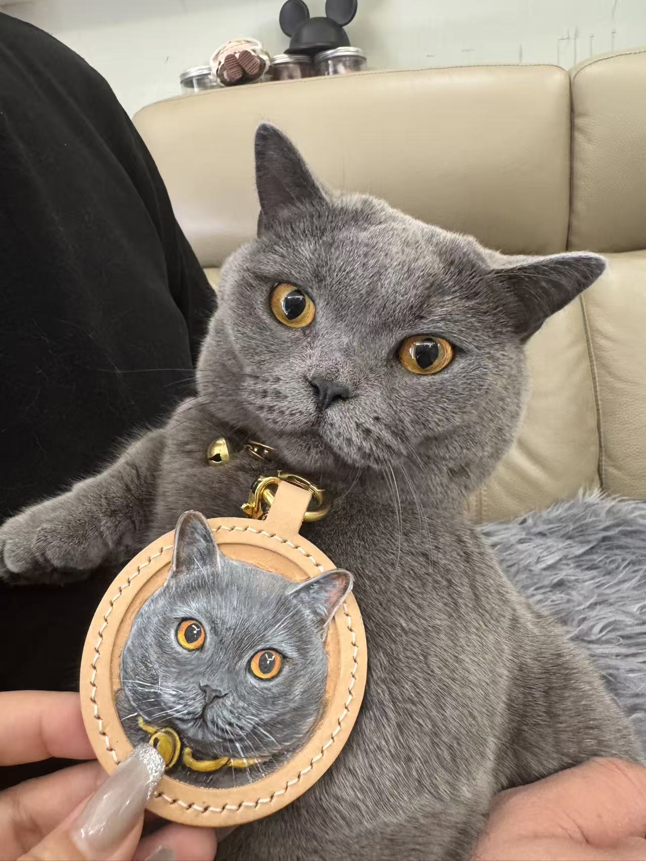 Custom Leather Pet Portrait Keychain-cat